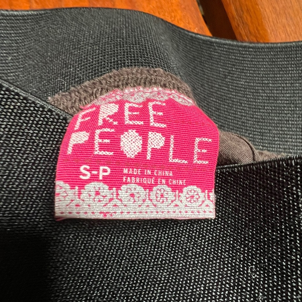 3/$20 Free People wavy boho mini skirt, Small - Picture 3 of 5